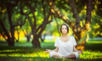 女子冲浪世界杯首次在中国万宁举办，吸引全球顶尖高手。，万宁冲浪比赛2021